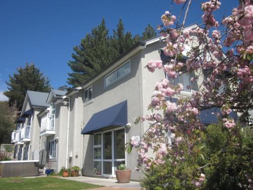 Фотография мини отеля Lake Wanaka Lodge