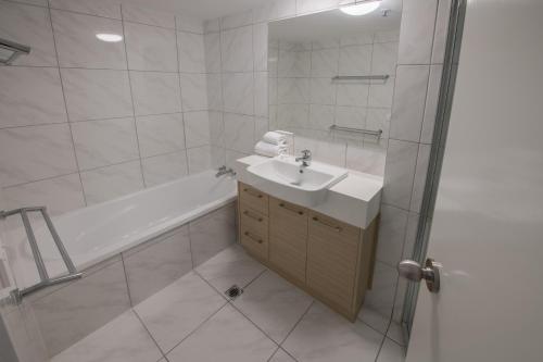 Фотография апарт отеля Centrepoint Apartments Caloundra