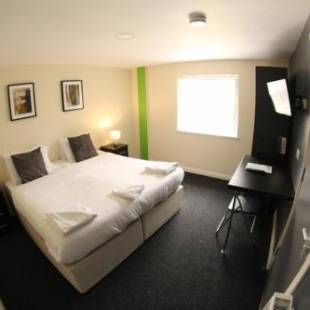 Фотографии гостиницы
Lymedale Suites Studios & Aparthotel in NEWCASTLE UNDER LYME & STOKE