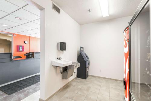 Фотография гостиницы Motel 6-Olathe, KS