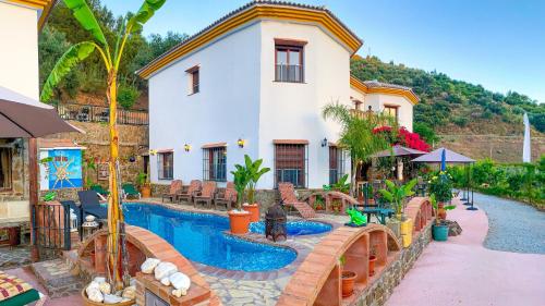 Фотография гостевого дома Casa Rural Arrijana Privada e Independiente Piscina con Jacuzzi y Barbacoa