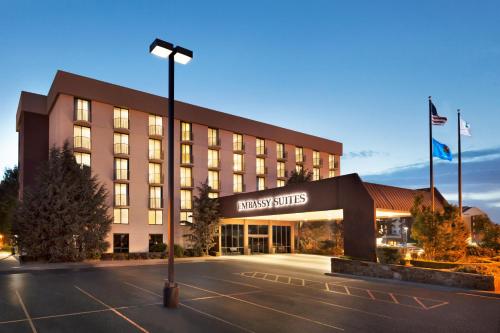 Фотография гостиницы Embassy Suites Oklahoma City Will Rogers World Airport