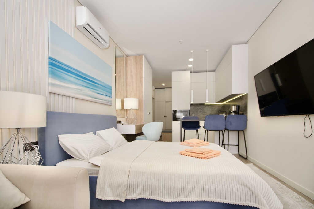 Фотография квартиры Апартаменты LS-Sweet Summer с видом на море с 12 этажа