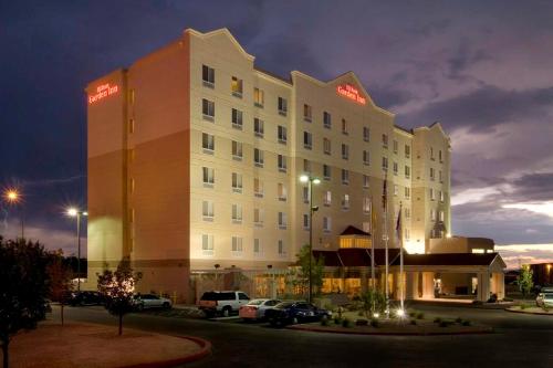 Фотография гостиницы Hilton Garden Inn Albuquerque Uptown