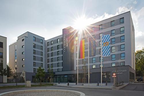 Фотография гостиницы Courtyard by Marriott Oberpfaffenhofen Munich South