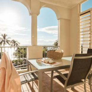 Фотографии апарт отеля
Sea Change Beachfront Apartments