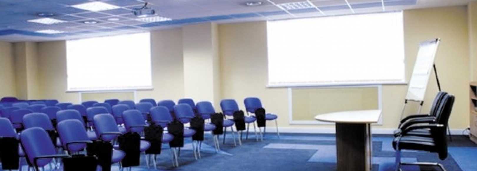 Фотография конференц-зала Большой гостиницы Алиот