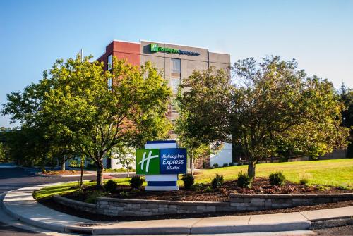 Фотография гостиницы Holiday Inn Express Blacksburg, an IHG Hotel