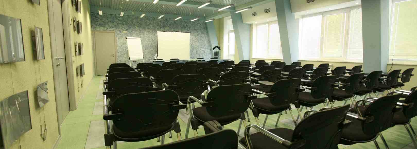 Фотография конференц-зала Конференц-зал ГК Триэс-Персонал