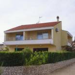 Фотография гостевого дома Apartments by the sea Vinisce, Trogir - 5229