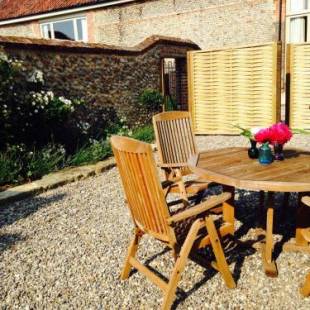 Фотографии гостевого дома
Poppy Barn