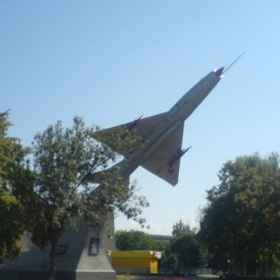 Фотография памятника Памятник В честь 30-летия Победы