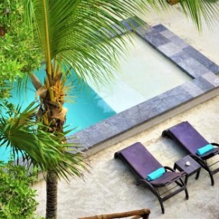 Фотография гостиницы La Puerta Azul Beachfront - Adults Only