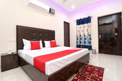 Фотографии гостиницы
Capital O 33383 Albie Stay Inn