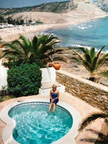 Фотография гостевого дома Beach front/waterside apartment