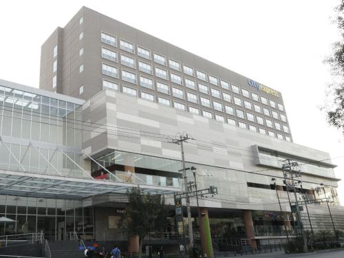 Фотография гостиницы City Plus Patio Universidad