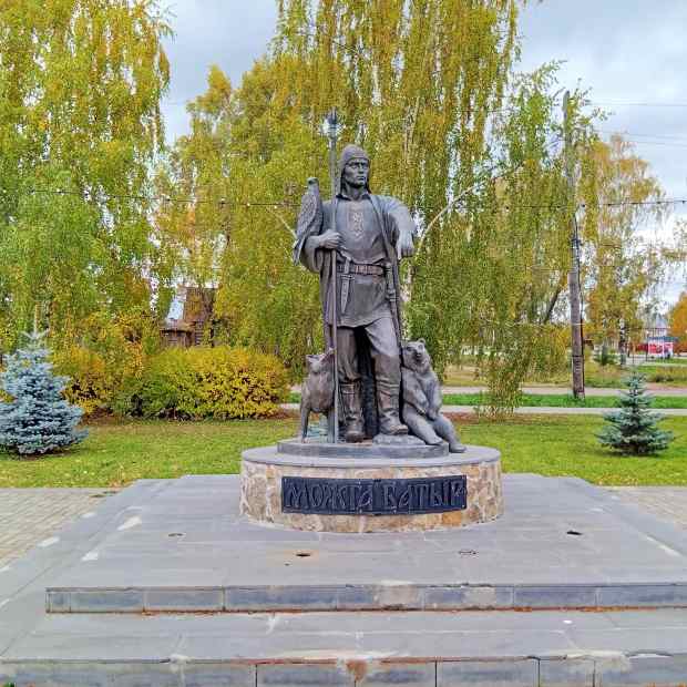 Фотография памятника Скульптура Можга-Батыру