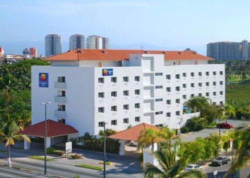Фотография гостиницы Comfort Inn Puerto Vallarta