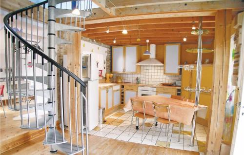 Фотографии гостевого дома
Beautiful home in Ambleteuse w/ WiFi and 1 Bedrooms