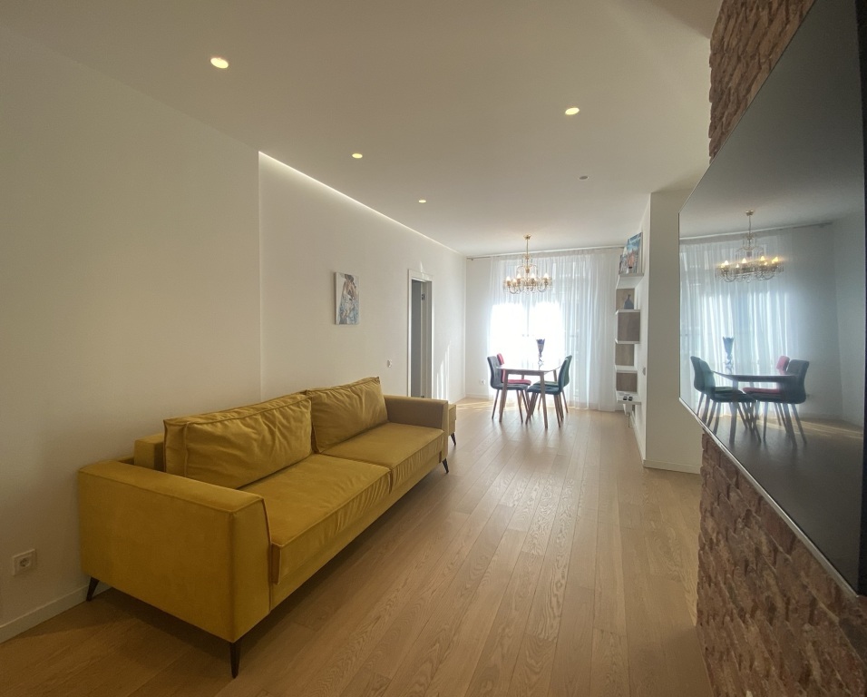 Фотография квартиры Апартаменты 3-комнатные HomeApart Туровского, 10