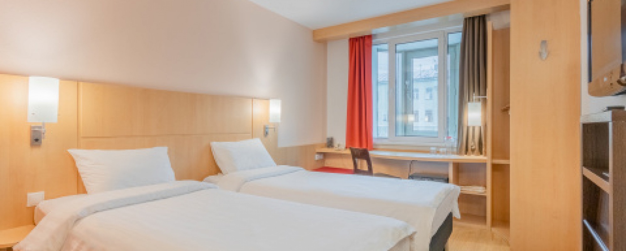 Фотографии гостиницы Ибис Санкт-Петербург Центр