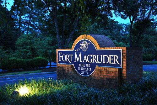 Фотография гостиницы Fort Magruder Hotel Trademark Collection by Wyndham