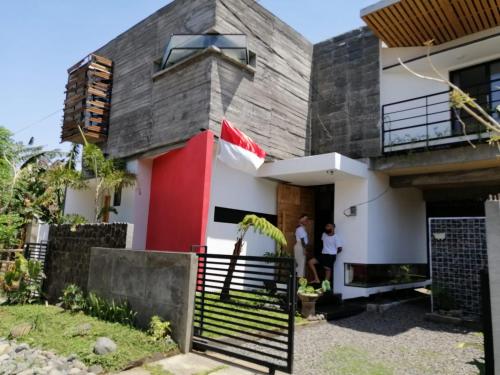 Фотография гостевого дома Happy House BnB Bromo backpacker