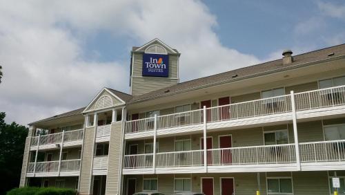 Фотография гостиницы InTown Suites Extended Stay Birmingham AL - Huffman Road