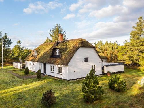 Фотографии гостевого дома
8 person holiday home on a holiday park in Nørre Nebel