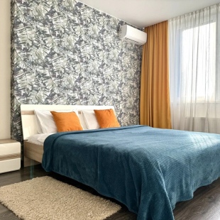 Фотография квартиры Апартаменты ApartMari яркие в центре с видом на город