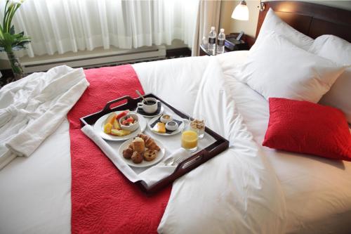 Фотография гостиницы Le Saint-Sulpice Hotel Montreal