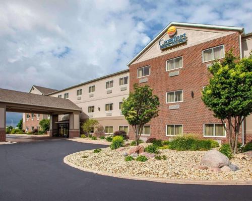 Фотография гостиницы Comfort Inn & Suites Davenport - Quad Cities