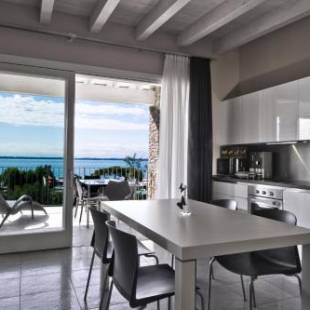 Фотографии апарт отеля
La Giolosa Gardapartments