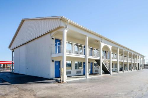 Фотография гостиницы Motel 6-Commerce, GA