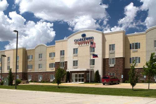Фотография гостиницы Candlewood Suites Champaign-Urbana University Area, an IHG Hotel