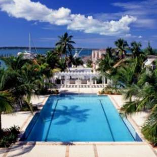 Фотография гостиницы VALENTINES RESORT & MARINA