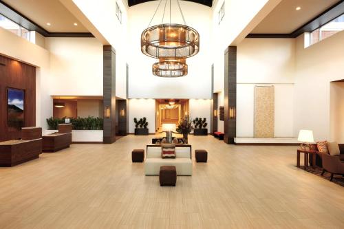 Фотография гостиницы Embassy Suites Oklahoma City Downtown/Medical Center