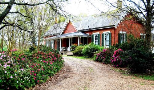 Фотография мини отеля Glenfield Plantation Historic Antebellum Bed and Breakfast