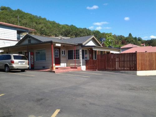 Фотография мотеля Roseburg Inn