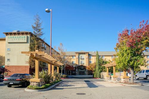 Фотография гостиницы Larkspur Landing Pleasanton-An All-Suite Hotel