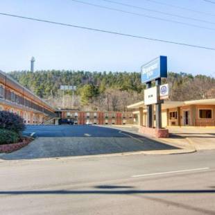 Фотографии мотеля
Rodeway Inn Hot Springs