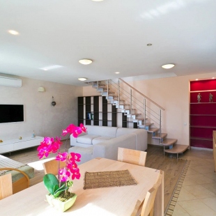 Фотография квартиры Апартаменты 4-комнатные HomeApart Сторожовская, 8