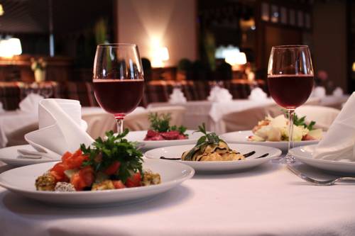 Фотографии мини отеля
Садки