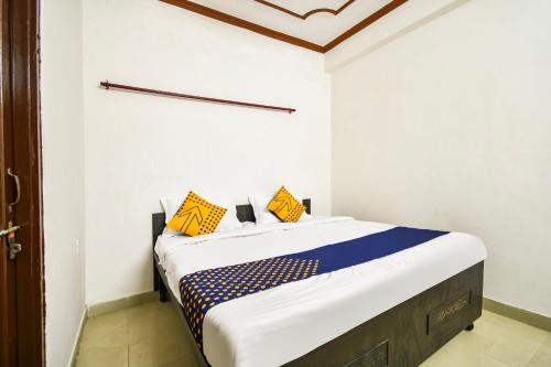 Фотография гостиницы SPOT ON 67193 Sunshine Hotel