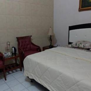 Фотографии гостиницы
OYO 2354 3 Point Residence