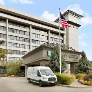 Фотографии гостиницы 
            Embassy Suites Columbus