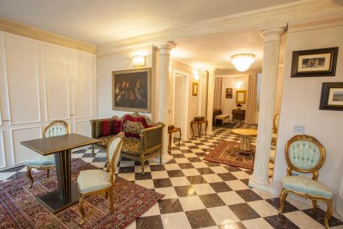 Фотография апарт отеля Martins Residence de Luxe