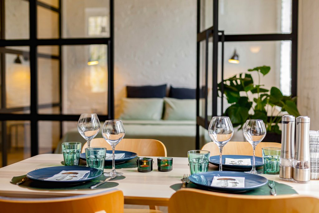 Фотография квартиры Апартаменты Tverloft у Волги с прозрачной спальней