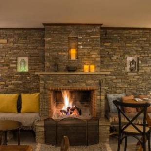 Фотографии гостевого дома 
            Charis Guesthouse