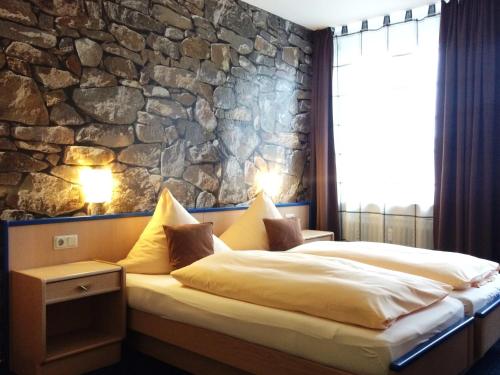 Фотография гостиницы Hotel Stadt Hamburg am Fluss Saarbrücken